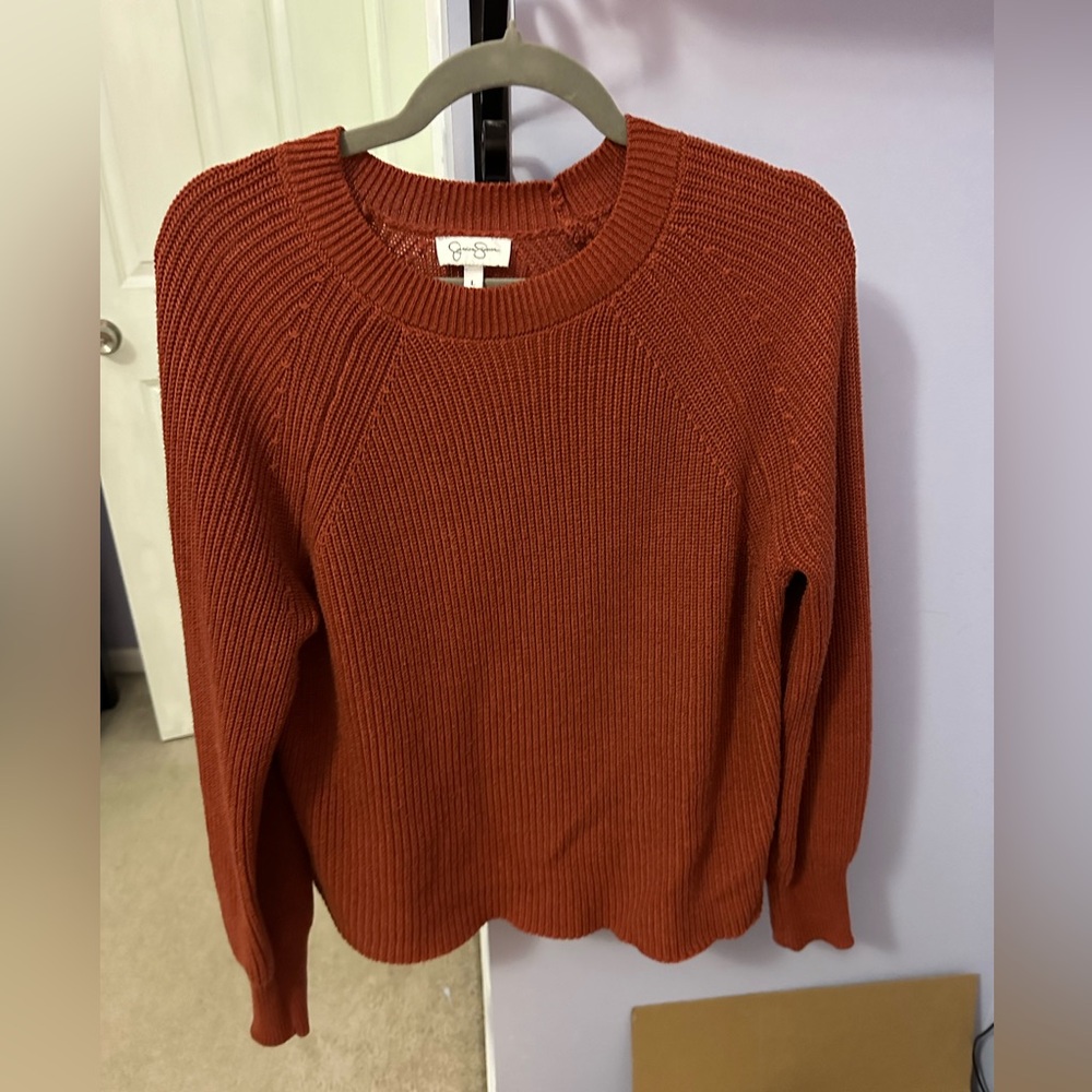 Jessica Simpson knitted rusty/auburn sweater